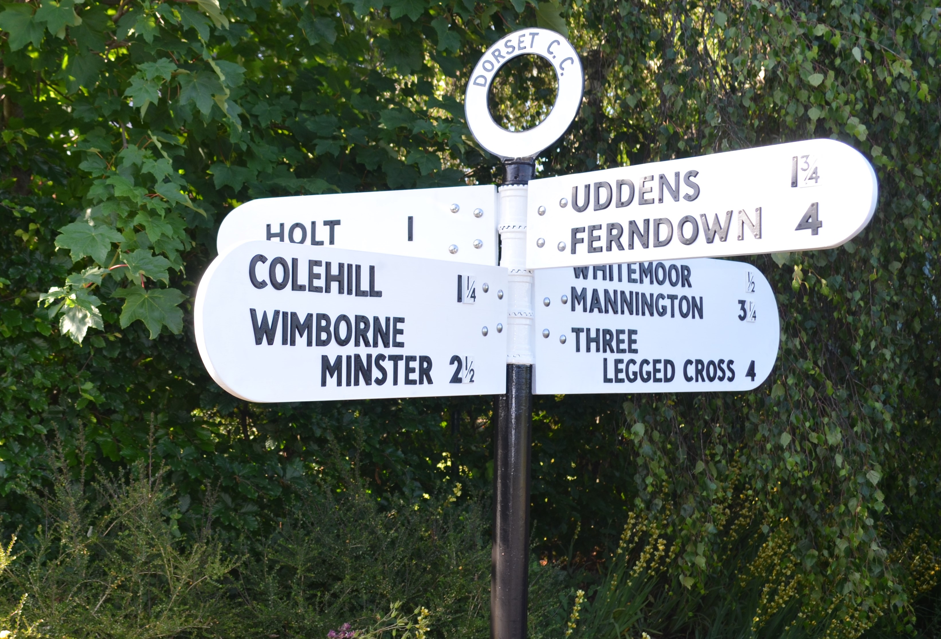Broomhill Fingerpost